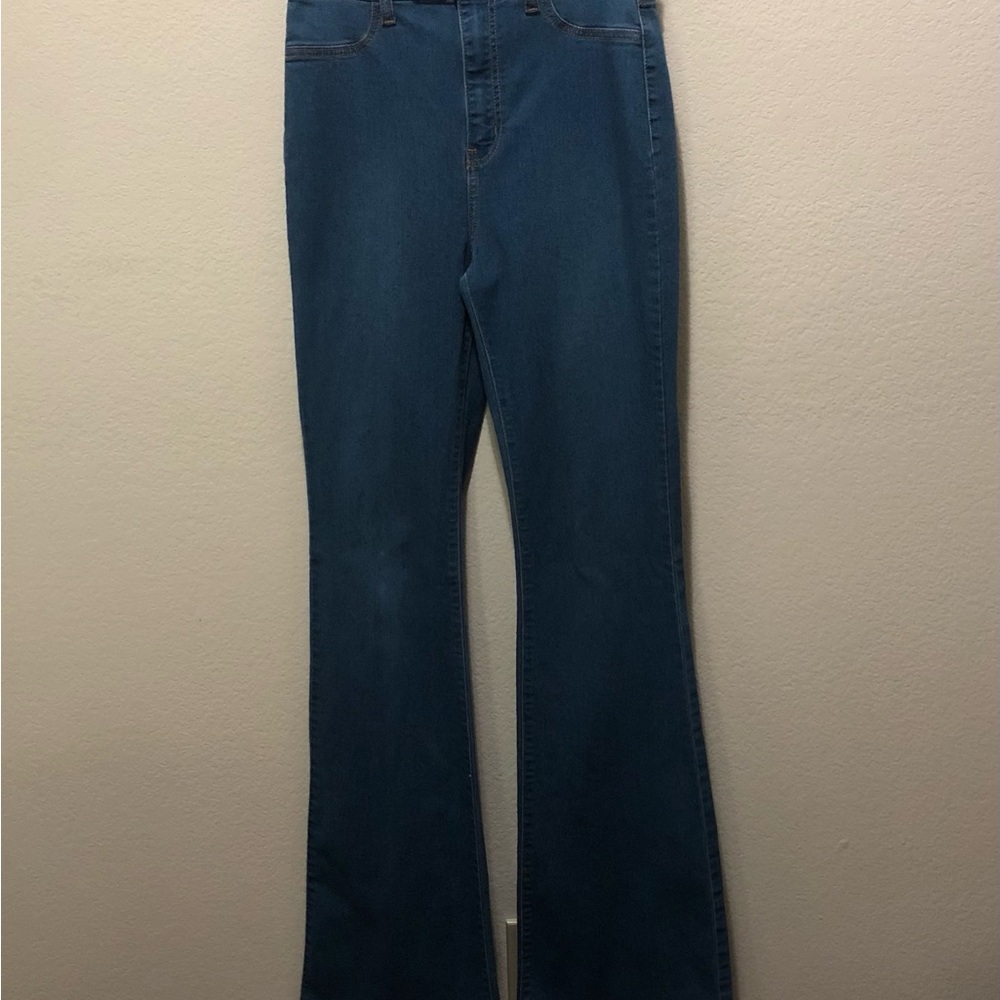 Fashion Nova Women’s High Waisted Flare Jeans Size 11 Blue